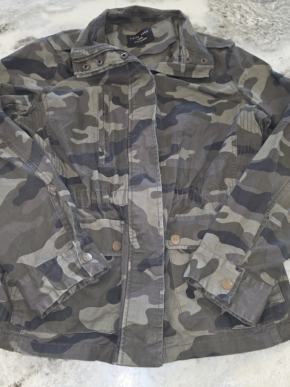 Love Tree Womens Camo Utility Jacket - Green/Black